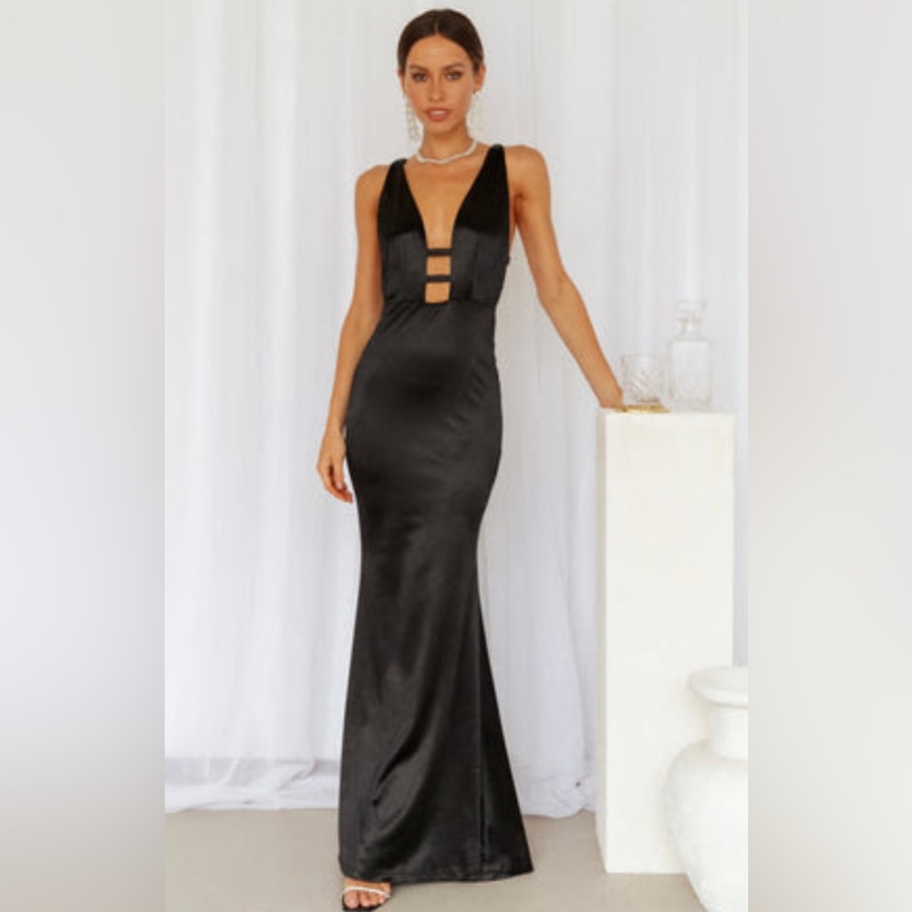 Hello Molly satin black backless dress